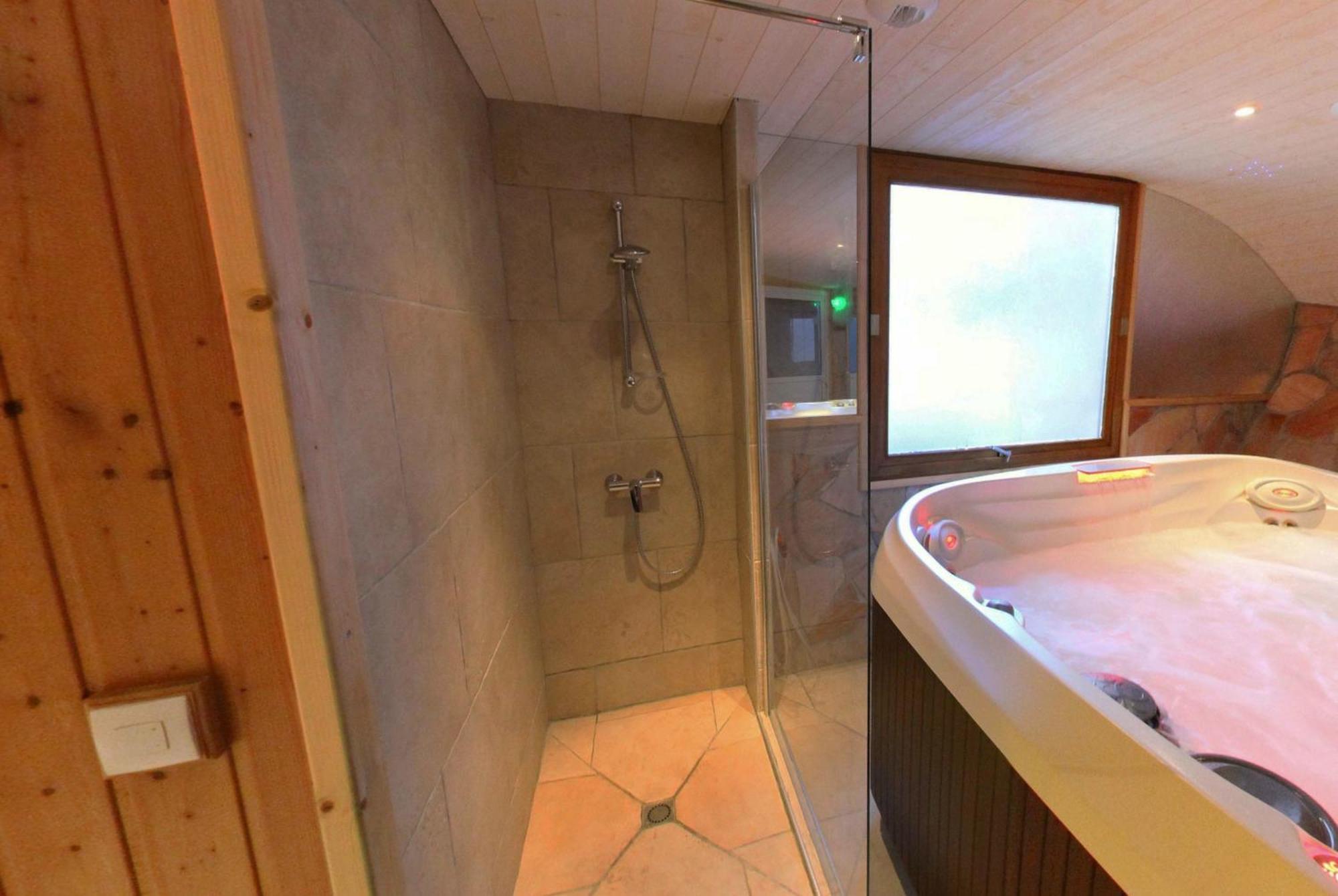Hotel Les Chalets Brides-les-Bains Esterno foto